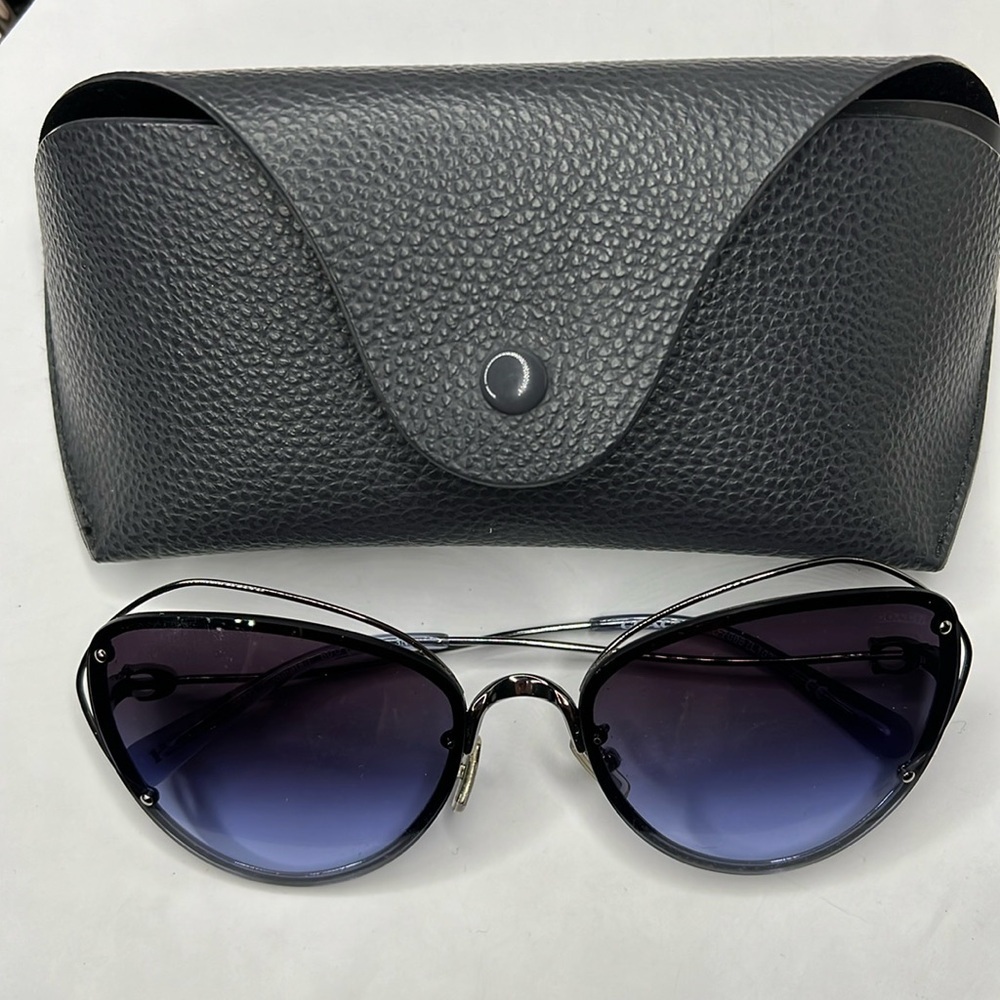 Coach Blue Grey HC 7086 90044Q Gunmetal Sunglasses with Case - Picture 3 of 13